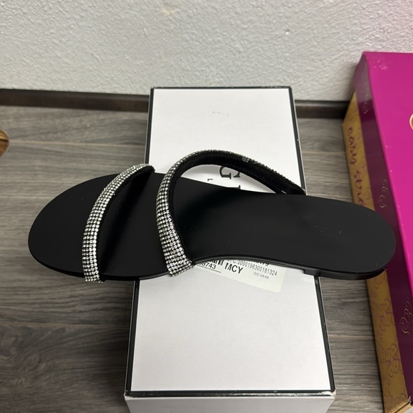 Guess ladies Nerica 2 embellished slide sandal - Picture 6 of 6